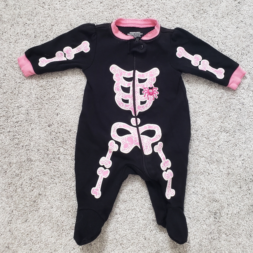 Skeleton footsie onsie
